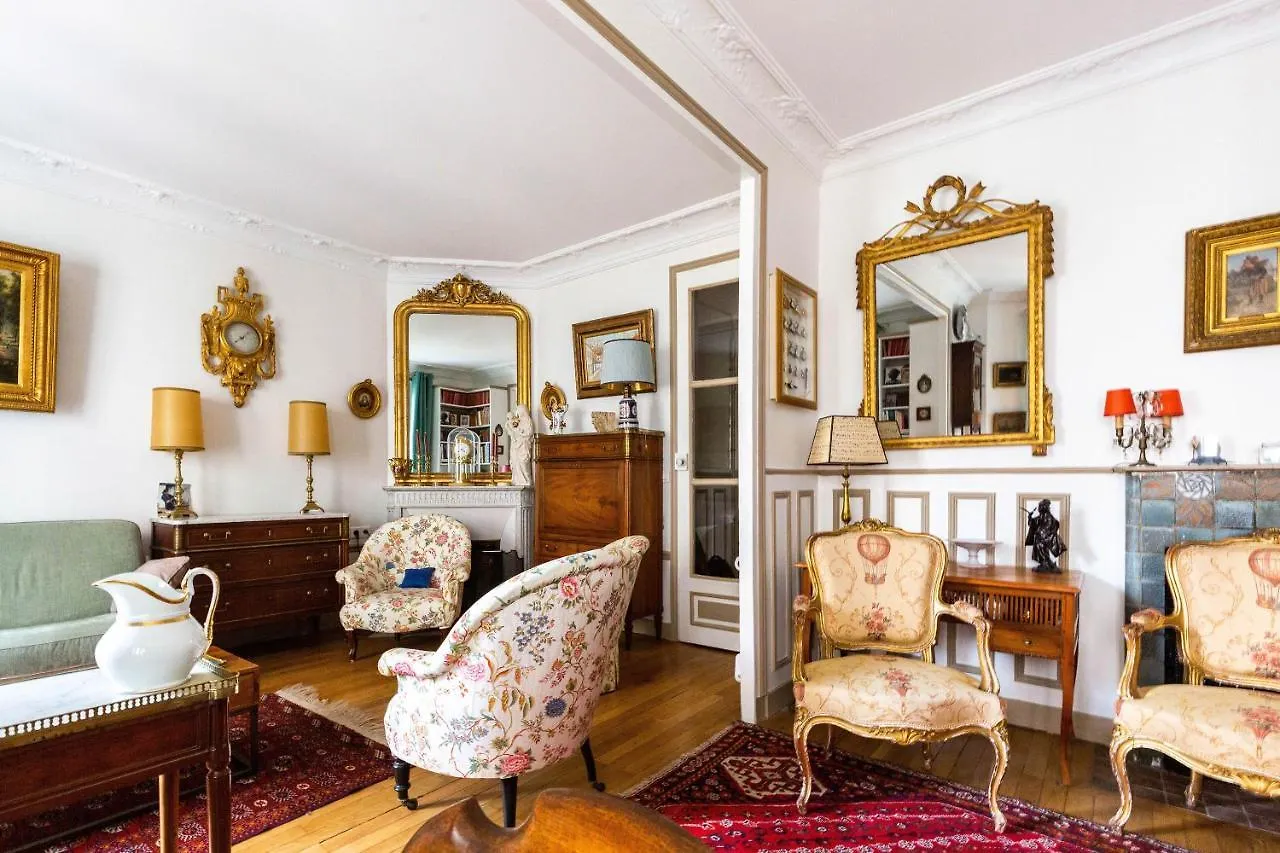 Veeve - The Timekeeper Apartman Párizs
