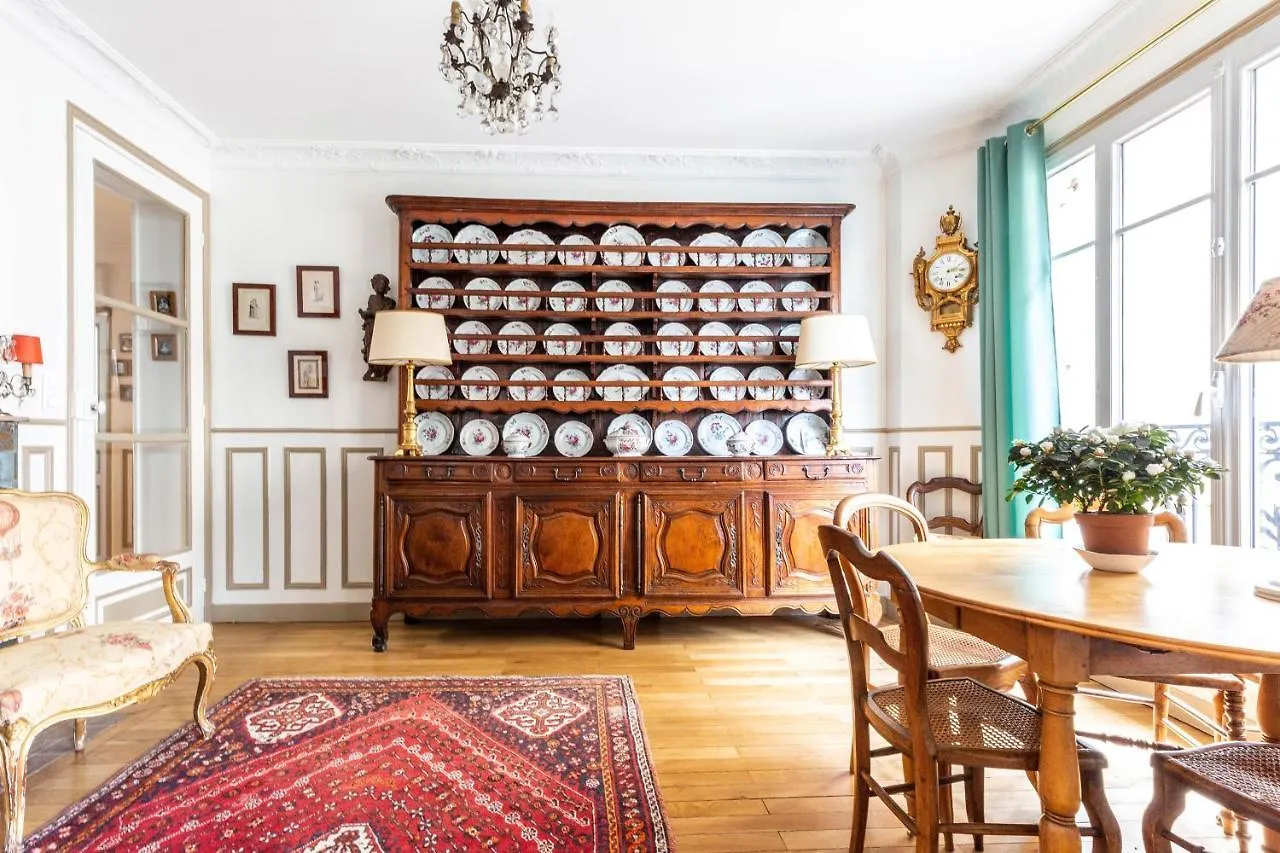 Veeve - The Timekeeper Apartman Párizs